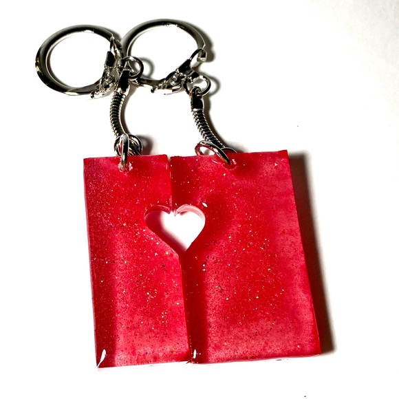 HANDMADE Resin Heart Couple Keychain Matching Set, Valentines Day Gift - Picture 4 of 9